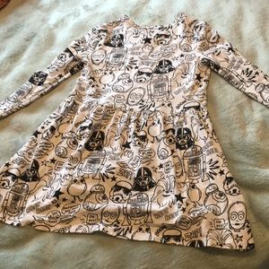 Star Wars dress with long sleeves never worn.